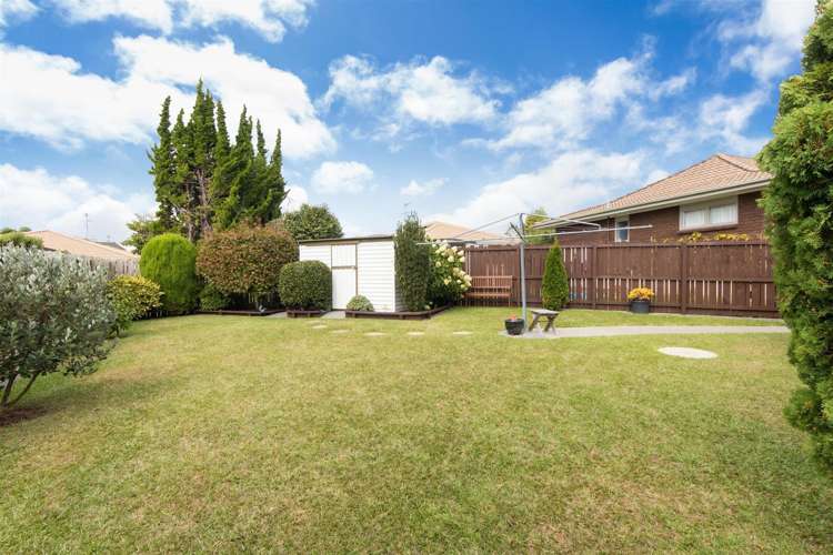 2/35 Headcorn Place Botany Downs_16