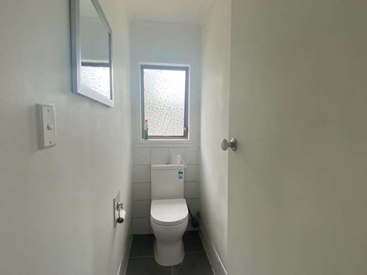 2 Caley Court Totara Heights_12