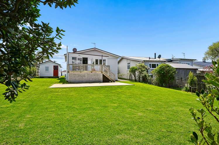 15 Aramoana Avenue Devonport_22