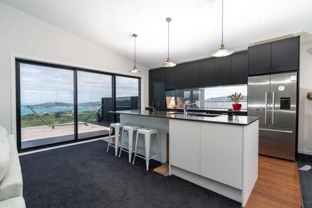 SUN, SPACE AND SPECTACULAR VIEWS