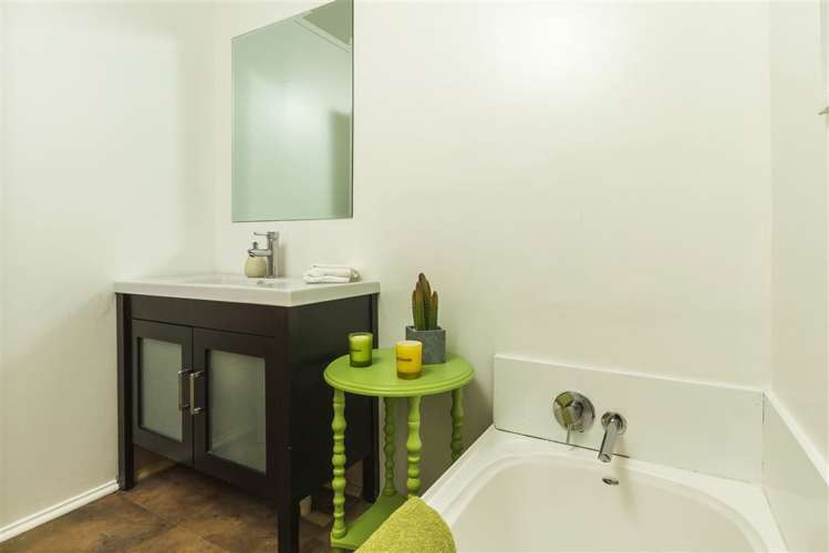 2/43 Brigantine Drive Beach Haven_10