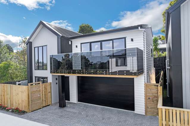 Rangitoto & Westlake – Brand New with Double G...