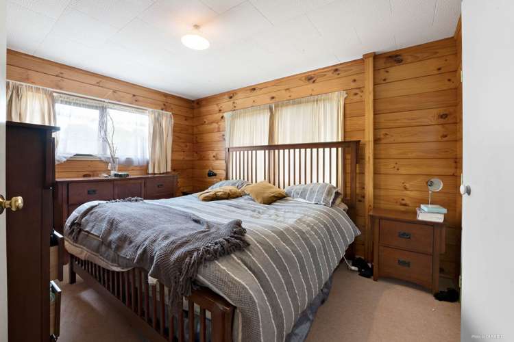 36 Saint Annes Crescent Wattle Downs_12