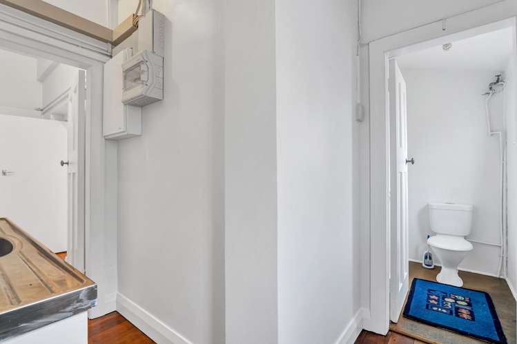 175 + 175A High Street Eltham_29