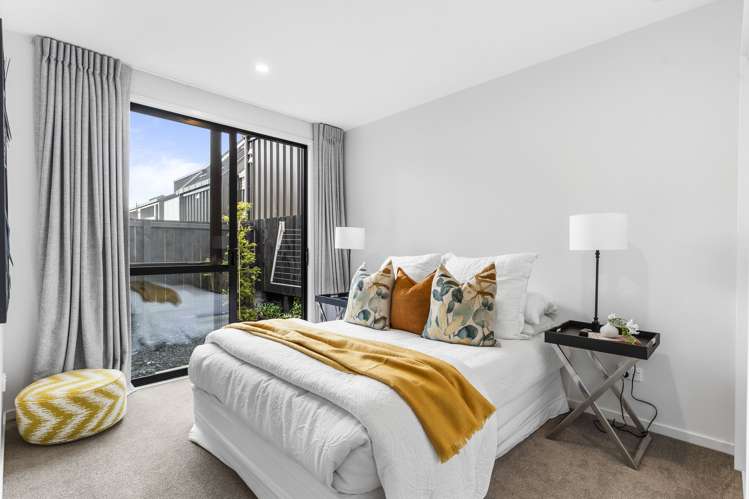 2/8 Chivalry Road Glenfield_8