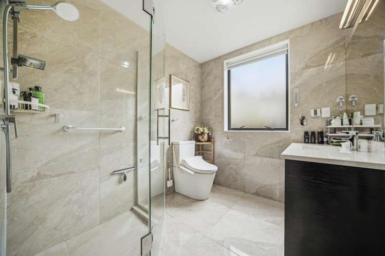 61 Harrowglen Drive Northcross_25
