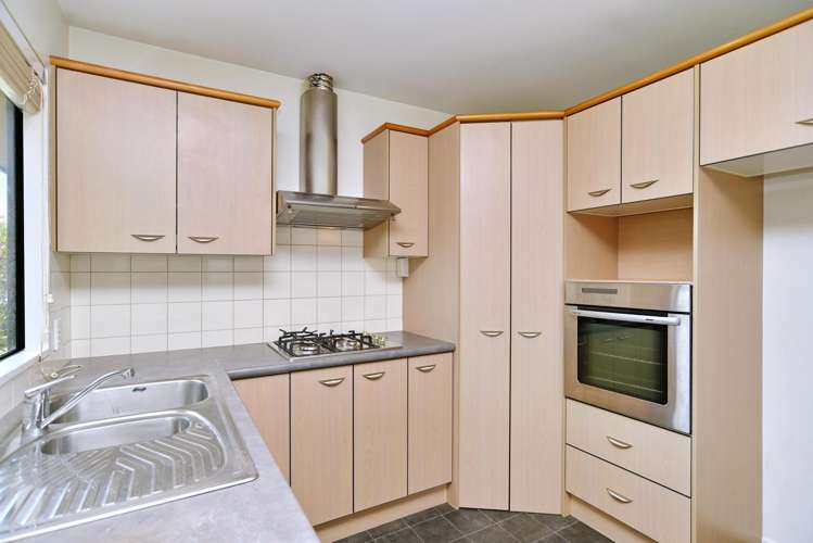 137 Kotuku Crescent Woolston_4