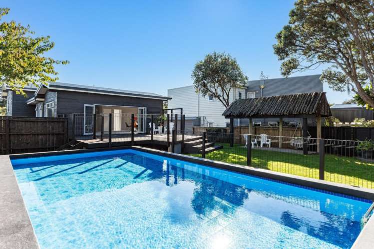 16 Manly Street Paraparaumu Beach_16