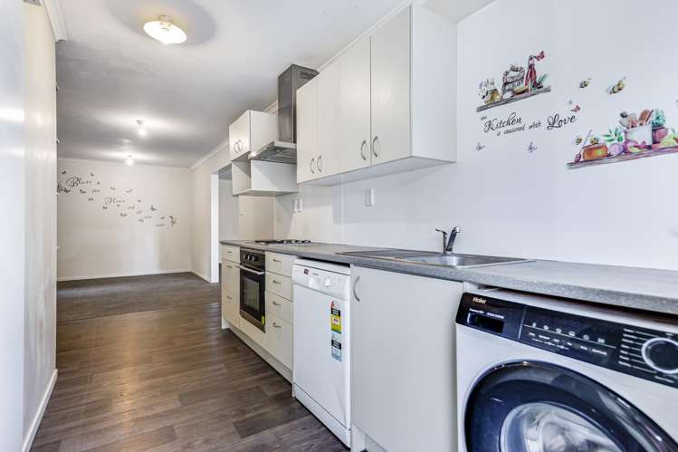 198 & 198A Mahoe Street Melville_36