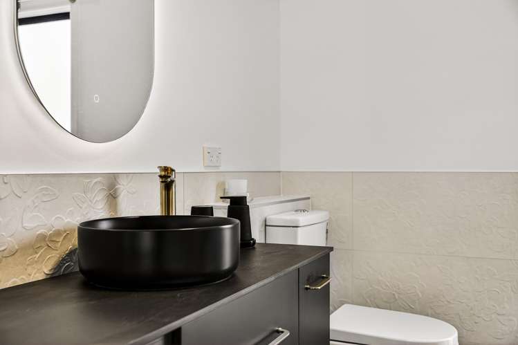 107 Gordon Road Pollok_39