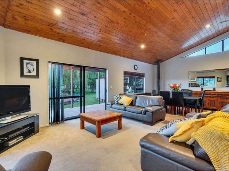 151 Top Road Dairy Flat_6