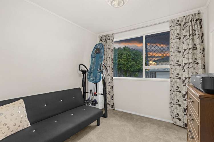 37 Bodi Place Te Atatu South_10