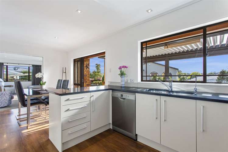 2/121 Forrest Hill Road Forrest Hill_8