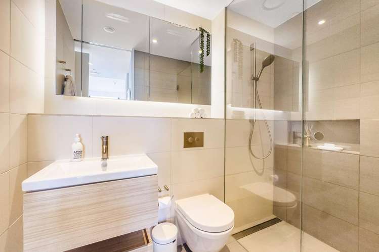 602/141 Pakenham Street West 500164_14