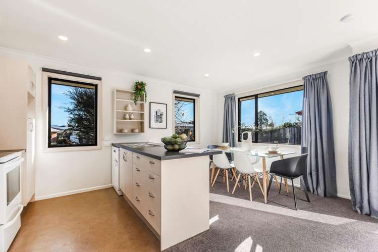 45 Cambelldon Crescent Stoke_5