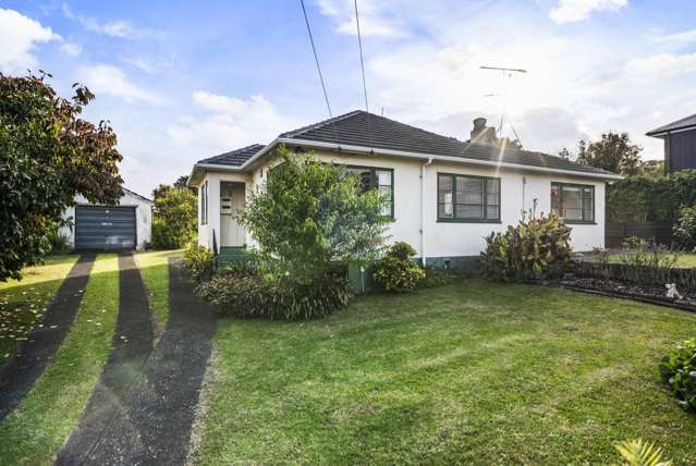 Do-Up Delight in a City Fringe Location!