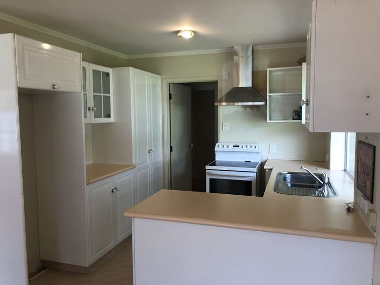 84 Granville Drive Massey_9