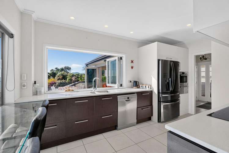 128 Princes Drive Britannia Heights_3