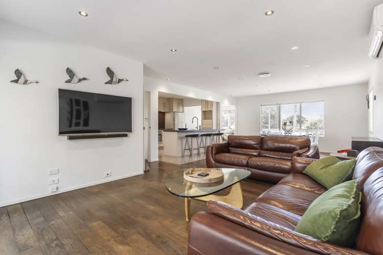 55a Godden Crescent Mission Bay_11