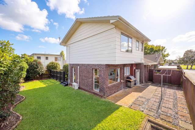 2/23 Butley Drive Farm Cove_2