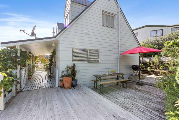 105 Ngati Porou Place Whangamata_18