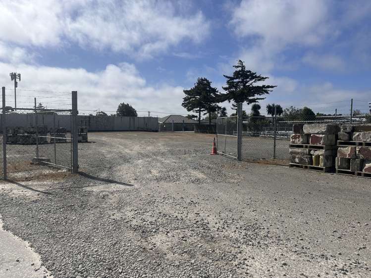 56 & 56A Shortland St Wainoni_5