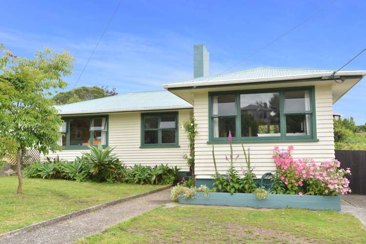 8 Hilltop Avenue Morningside_10