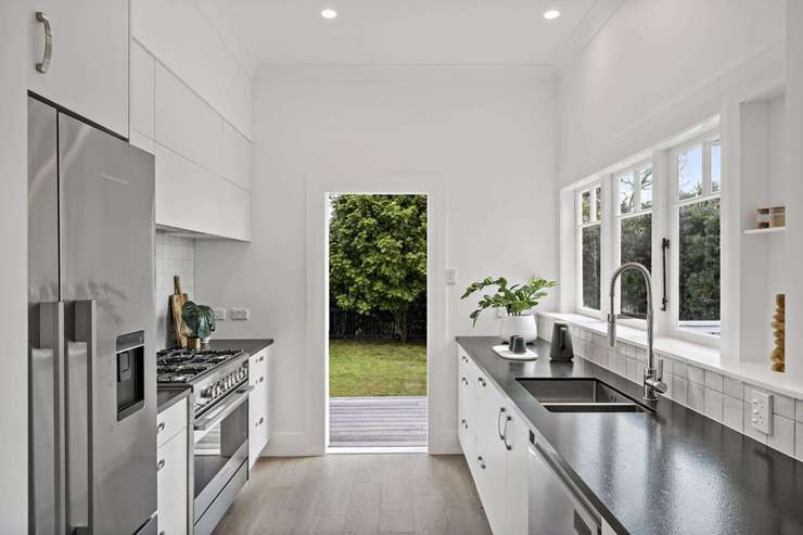 A 1920s bungalow on Pukeora Avenue, in Auckland's Remuera, sold under the hammer this month for $4.015m.