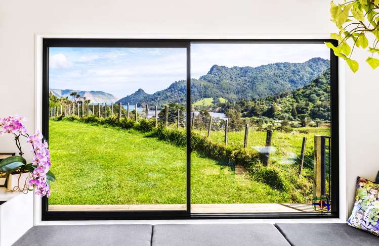 42a Upland Road Huia_30