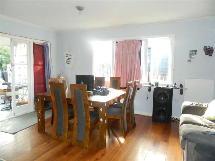 54 Gradara Avenue Otorohanga_6