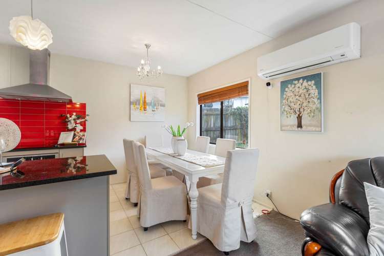 3/11 Anglers Way Wattle Downs_5