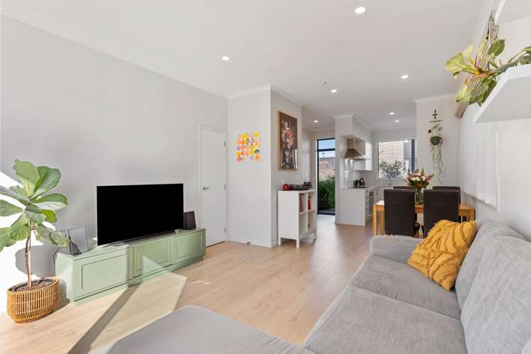 22 David Carnegie Road_3