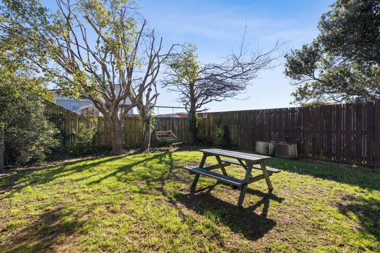 5 Kinloch Place Papakowhai_22