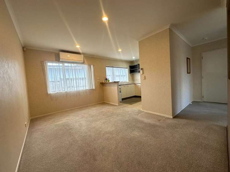 42 Rush Creek Drive Westgate_10