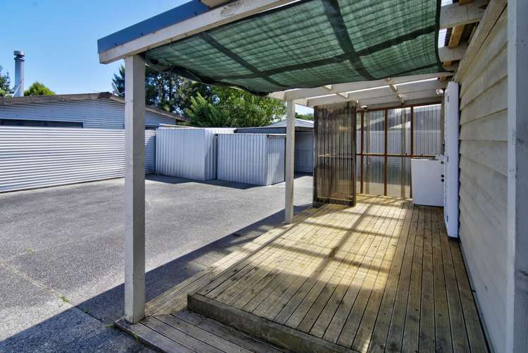 25 Clifton Avenue Carterton_11