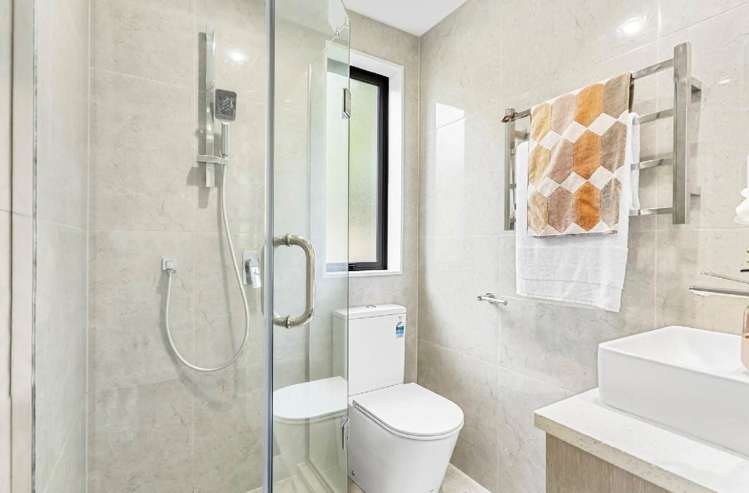 122C Lancaster Road Beach Haven_11