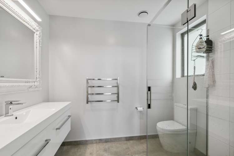 8 Imran Terrace Khandallah_21