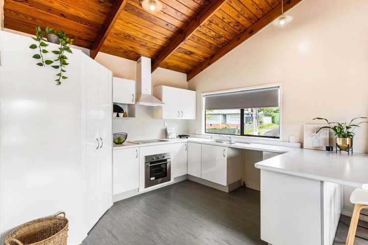 42 Stottholm Road Titirangi_5