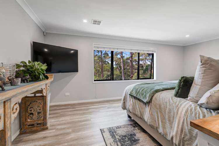 8 Roberts Road Matakatia_23