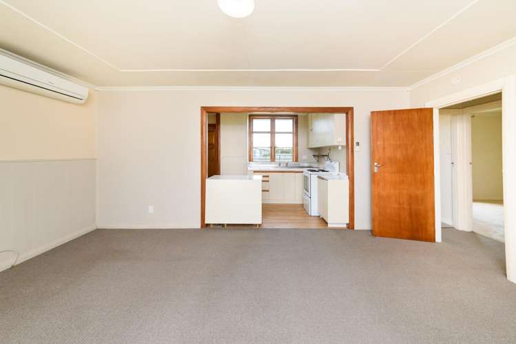 24 Main Street Marton_26