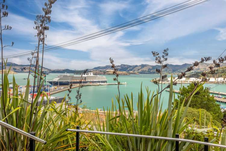 35 Sumner Road Lyttelton_18