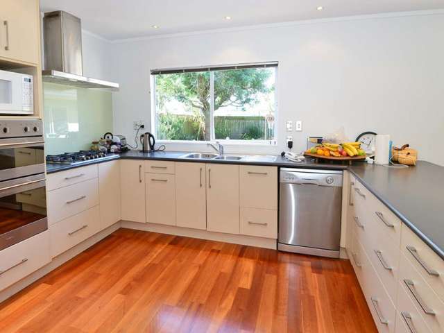 21 Nickell Place Orewa_4