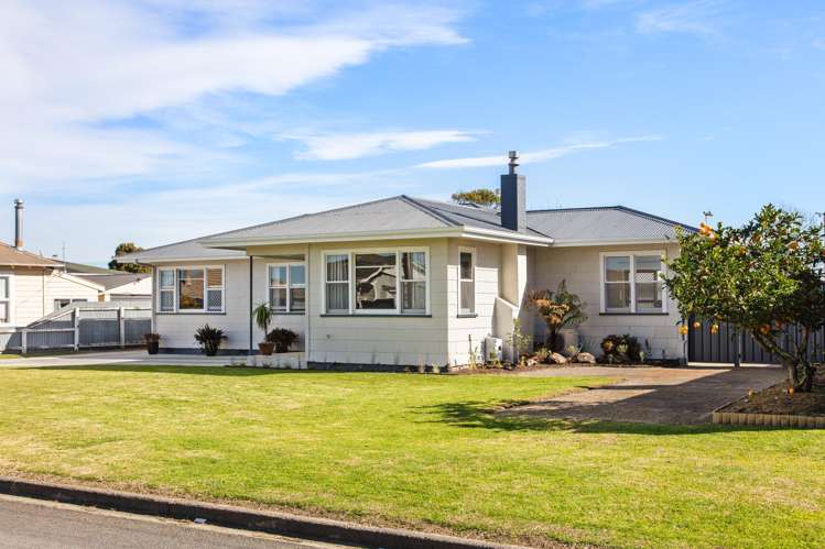 21 Queens Road Elgin_23