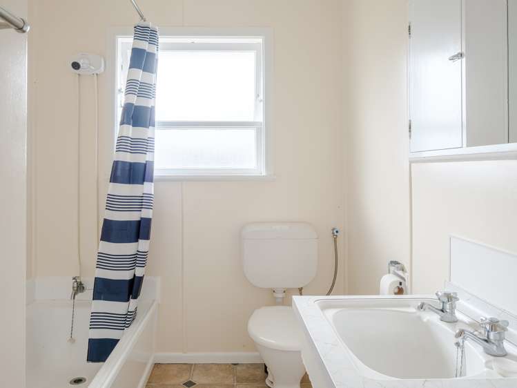 2/114 Rutene Road Kaiti_10