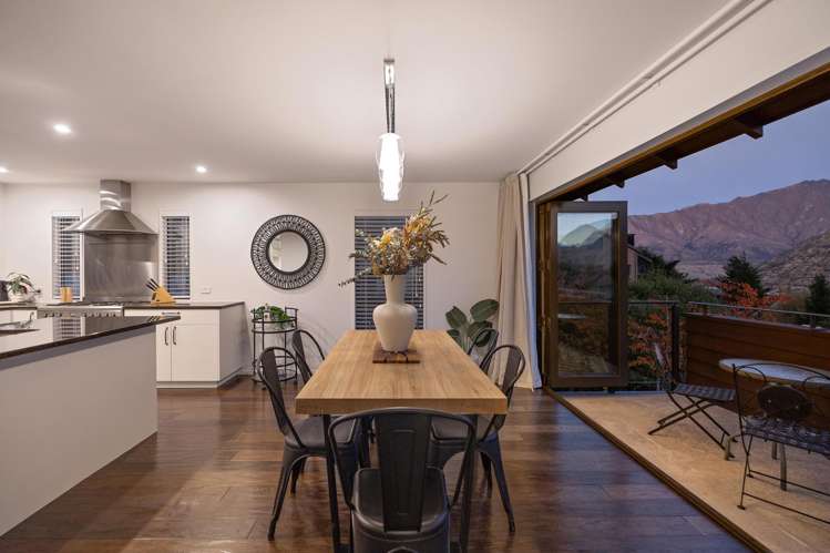 1 Goldleaf Hill Queenstown_9