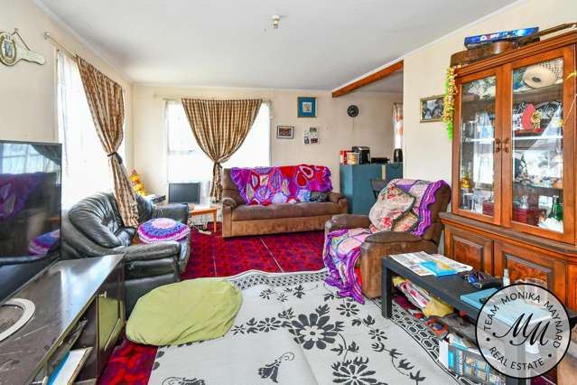 11 Darnell Crescent Clover Park_2