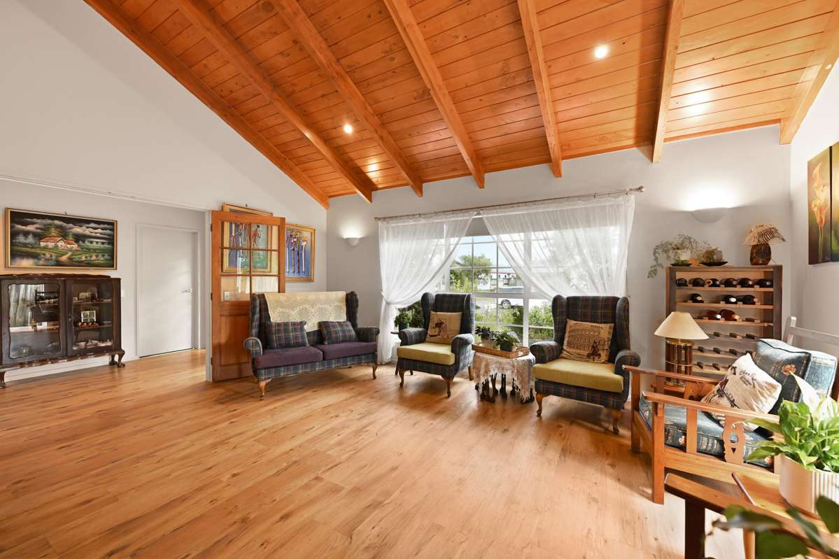 37 Bouverie Crescent_4