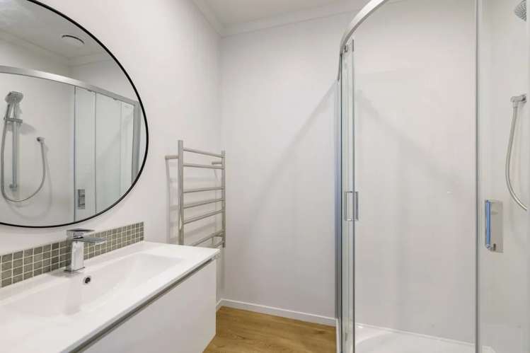 4/6 Ruakiwi Road Hamilton Lake_8