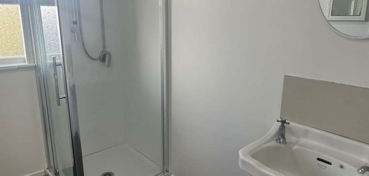 1/4A Harris Road Mount Wellington_1