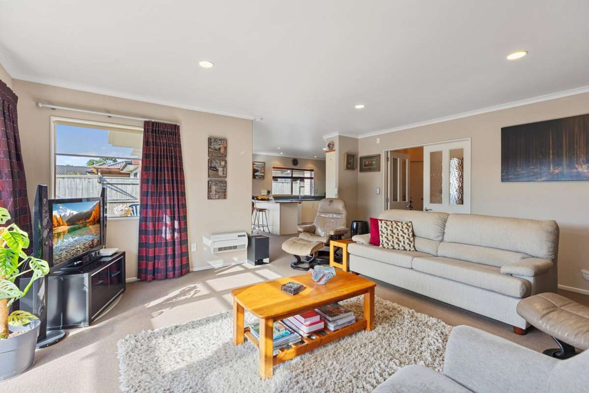 6 Goodrich Close_2
